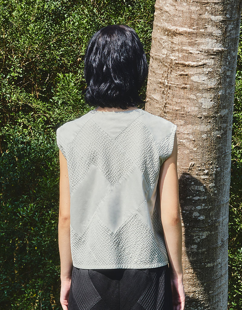 AW25 Seamflow Sleeveless Top BL-9251016 - Image 7