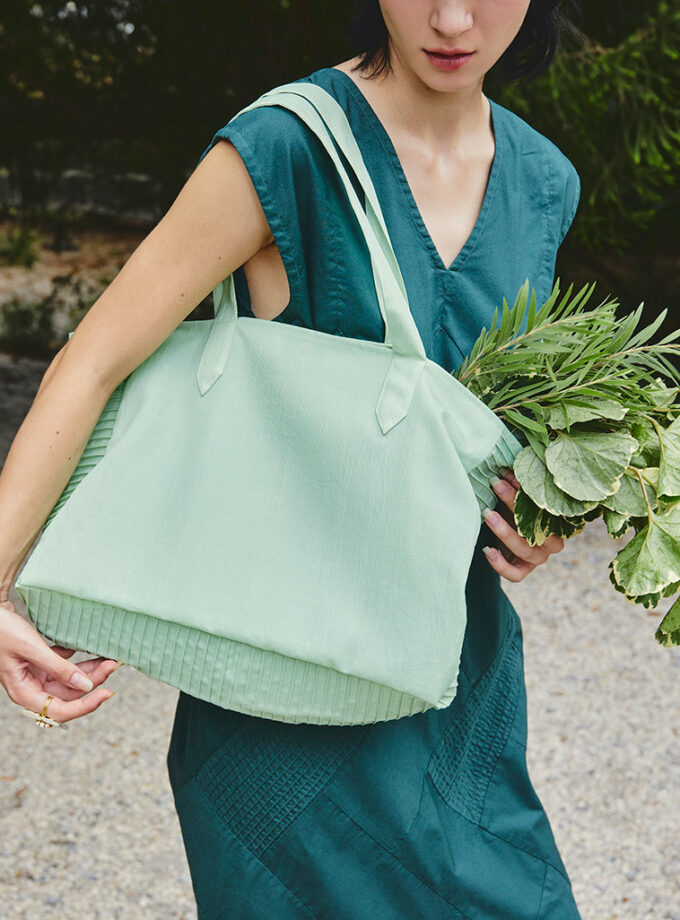 AW25 Tuck Side Tote BA-9251010