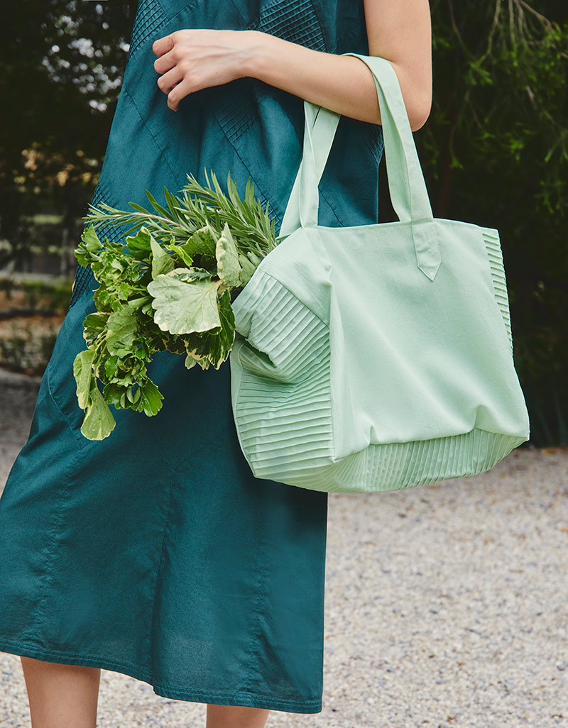 AW25 Tuck Side Tote BA-9251010