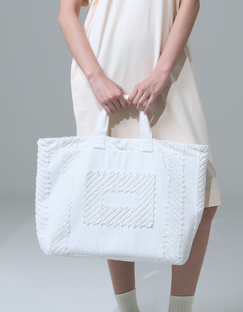 SS26 Slashed Tote Recycled Denim Bag BA-9260107 - Image 2