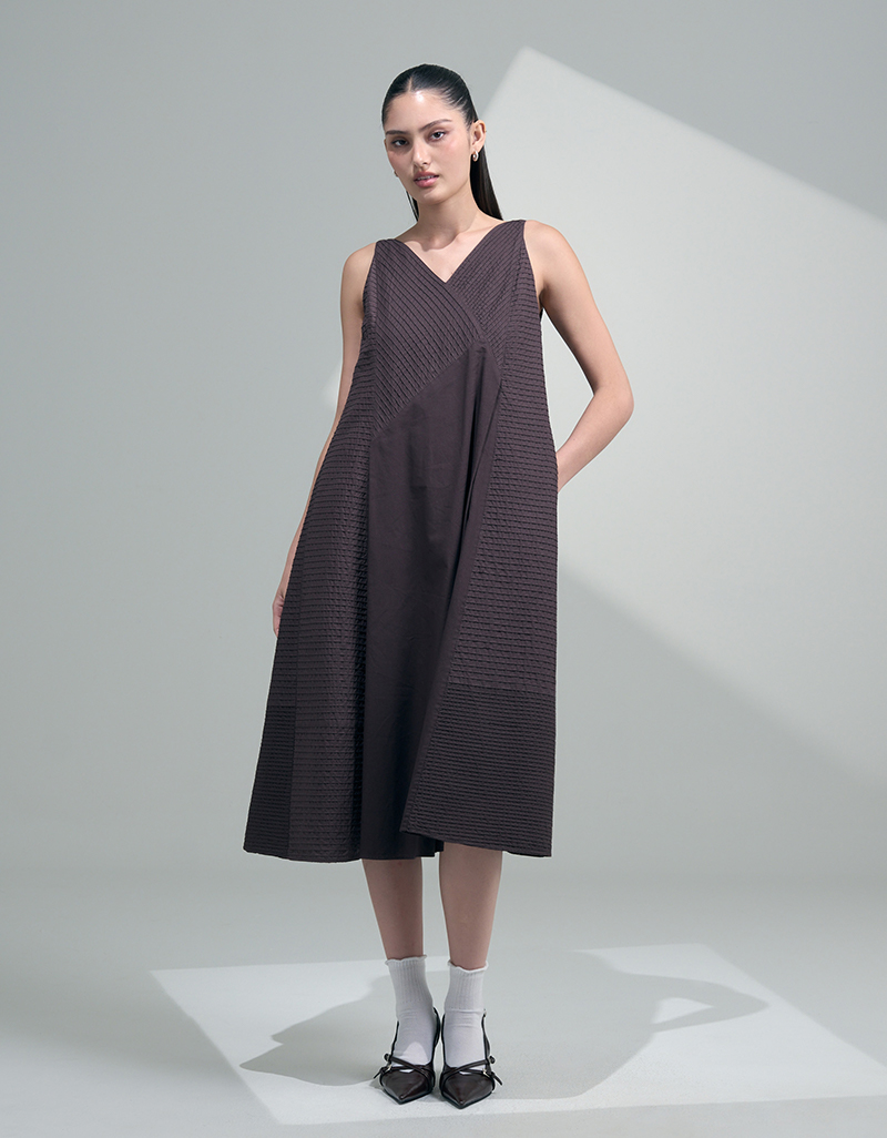 SS26 Light Frame Panel Dress DS-9260401